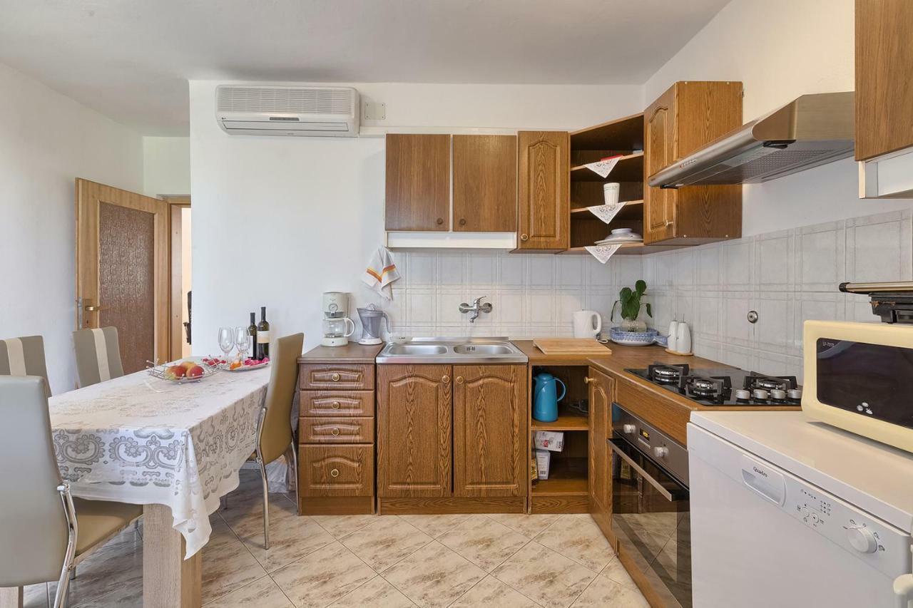 Apartman D&D, Dvorine 63 Banjole Luaran gambar