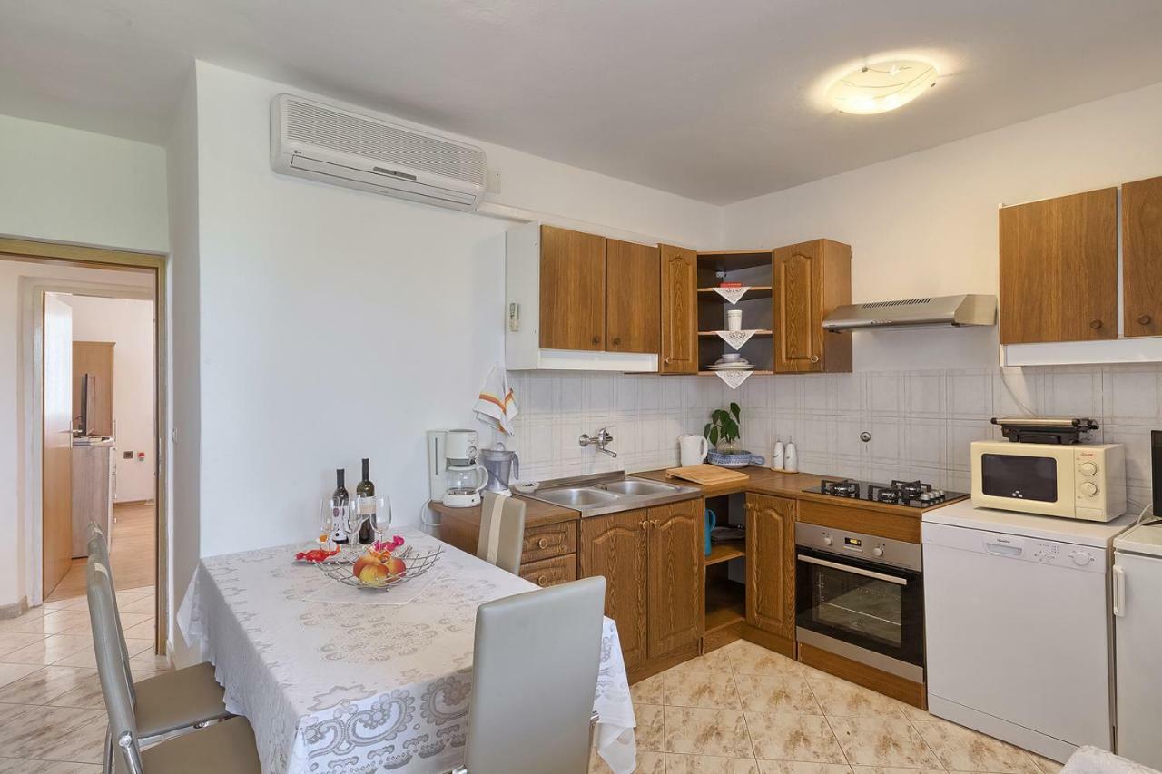 Apartman D&D, Dvorine 63 Banjole Luaran gambar
