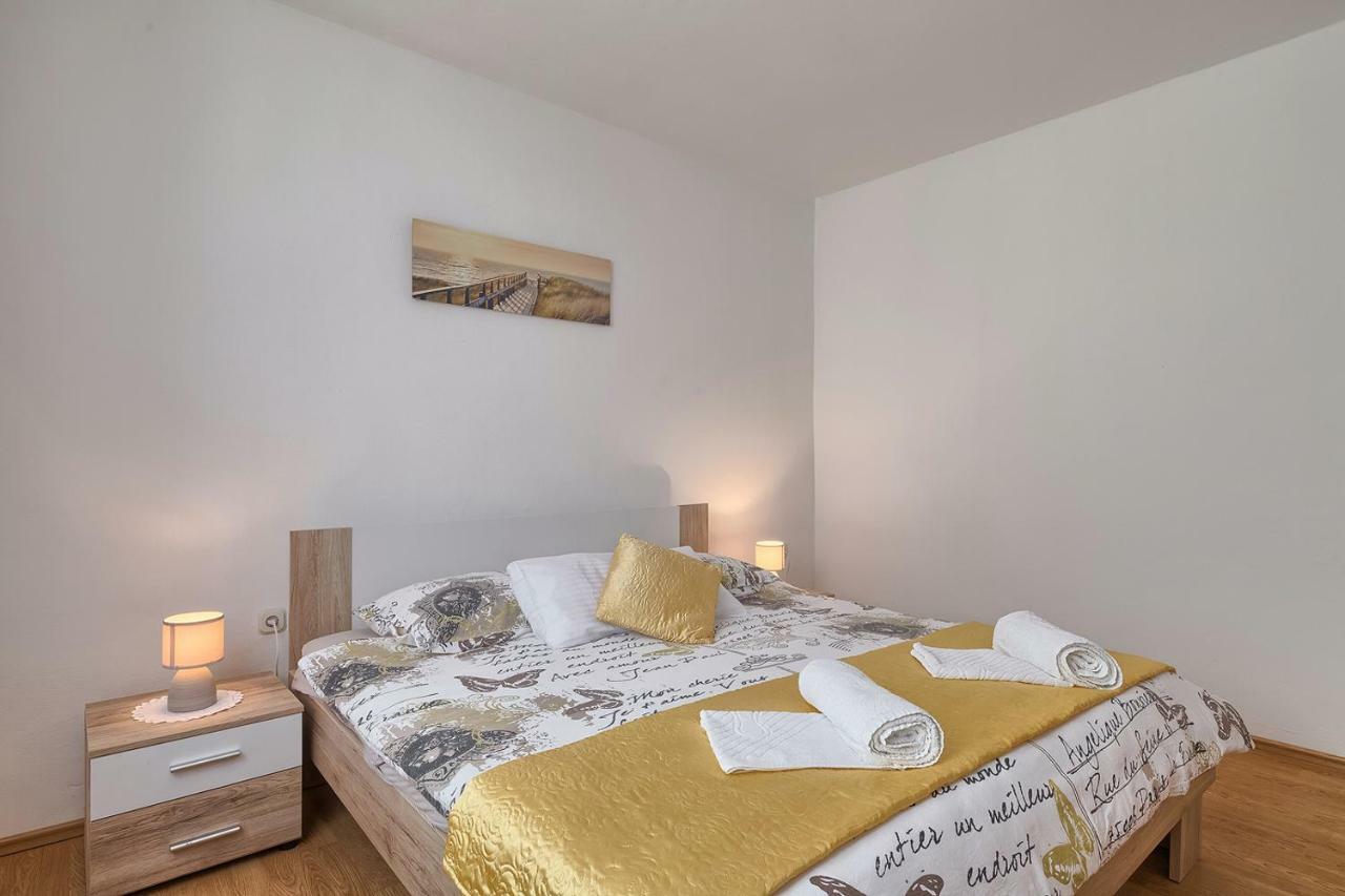 Apartman D&D, Dvorine 63 Banjole Luaran gambar